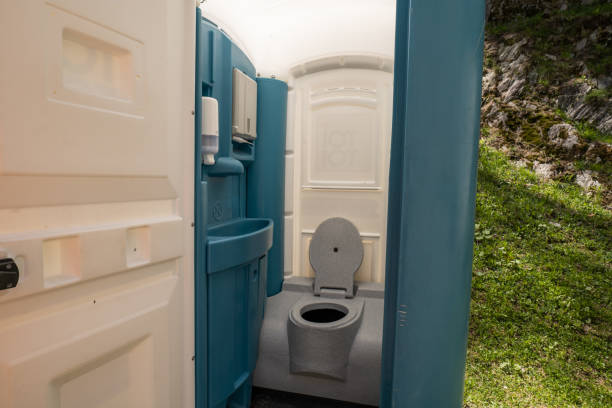 Best Best portable toilet rental  in Fabens, TX